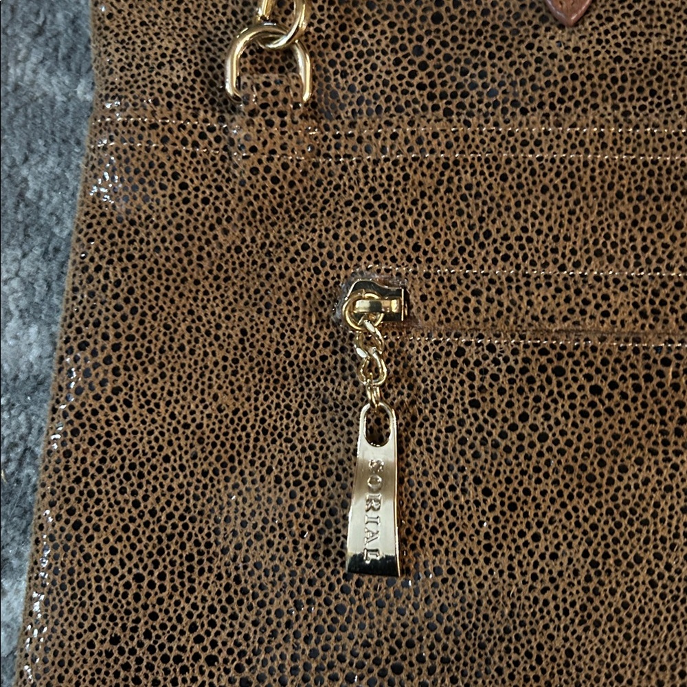 Sorial Textured Leather Handbag w Double Chainlink & Leather Handles & - Picture 2 of 11